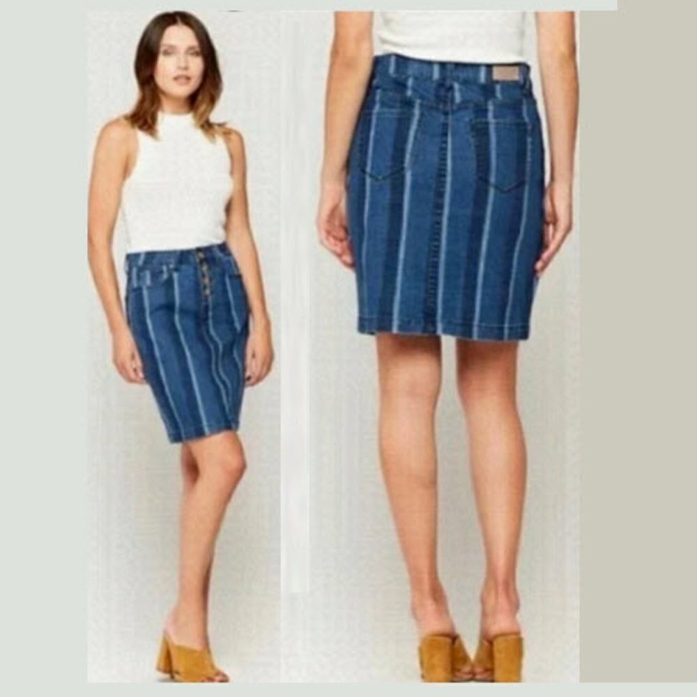 Velvet Heart Striped Blue Menna Denim Stretch Jean Skirt 28 medium
